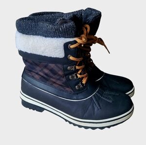 ALEADER Women's Fashion Waterproof Black Plaid Winter Snow Duck Boots Size 7